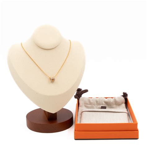 hermes mini pop h necklace marron glace